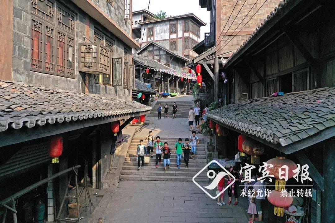坦克出行